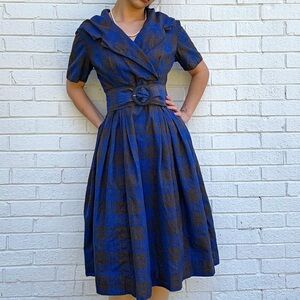 True Vintage 1950s Plaid Full Skirt Dress w Belt